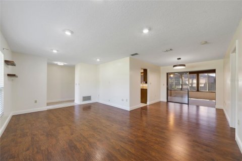 Villa ou maison à vendre à Orlando, Floride: 4 chambres, 231.79 m2 № 2415248 - photo 5