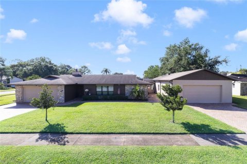Villa ou maison à Orlando, Floride 4 chambres, 231.79 m2 № 2415248