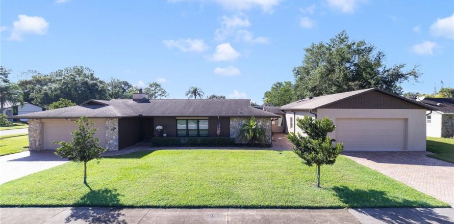 Villa ou maison à Orlando, Floride 4 chambres, 231.79 m2 № 2415248