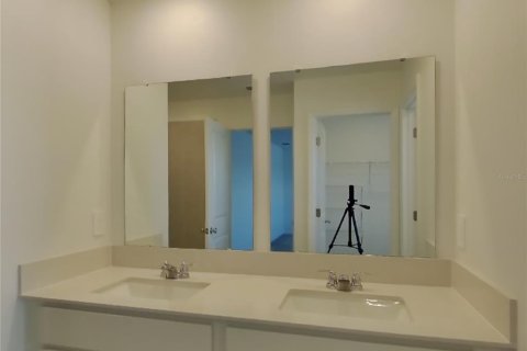 Casa en alquiler en Kissimmee, Florida, 6 dormitorios, 239.22 m2 № 1907167 - foto 6