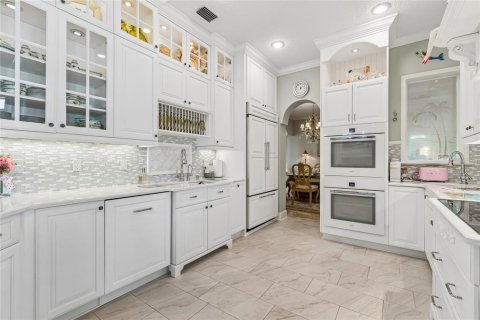 Casa en venta en New Port Richey, Florida, 4 dormitorios, 414.07 m2 № 2201933 - foto 17
