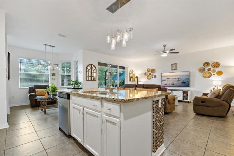 House in Auburndale, Florida 4 bedrooms, 239.78 sq.m. № 1849465 - photo 10