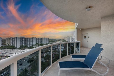 Condominio en venta en Fort Lauderdale, Florida, 3 dormitorios, 215.35 m2 № 2171484 - foto 12