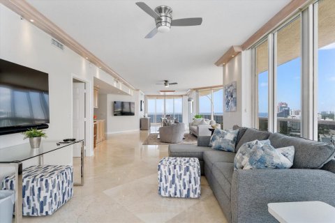 Condominio en venta en Fort Lauderdale, Florida, 3 dormitorios, 215.35 m2 № 2171484 - foto 28