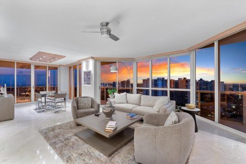 Condominio en venta en Fort Lauderdale, Florida, 3 dormitorios, 215.35 m2 № 2171484 - foto 23