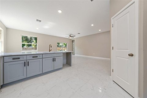Casa en venta en Orlando, Florida, 3 dormitorios, 158.49 m2 № 1915567 - foto 6