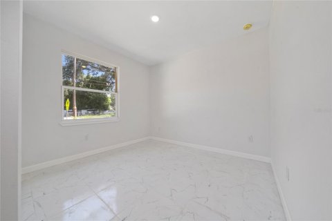 Casa en venta en Orlando, Florida, 3 dormitorios, 158.49 m2 № 1915567 - foto 10