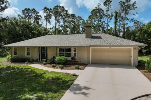 Villa ou maison à vendre à North Port, Floride: 2 chambres, 142.7 m2 № 1786143 - photo 2