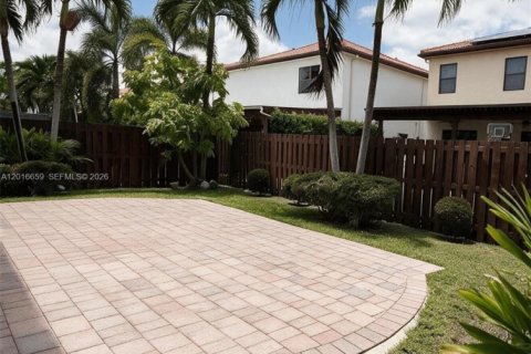 Villa ou maison à vendre à Doral, Floride: 5 chambres, 354.89 m2 № 2145716 - photo 30