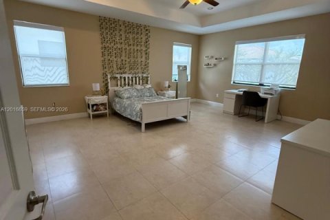 Villa ou maison à vendre à Doral, Floride: 5 chambres, 354.89 m2 № 2145716 - photo 16
