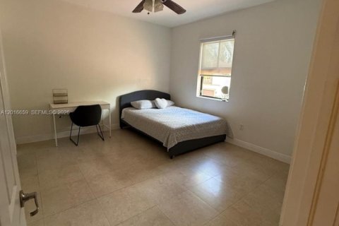 Villa ou maison à vendre à Doral, Floride: 5 chambres, 354.89 m2 № 2145716 - photo 12