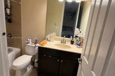 Villa ou maison à vendre à Doral, Floride: 5 chambres, 354.89 m2 № 2145716 - photo 11
