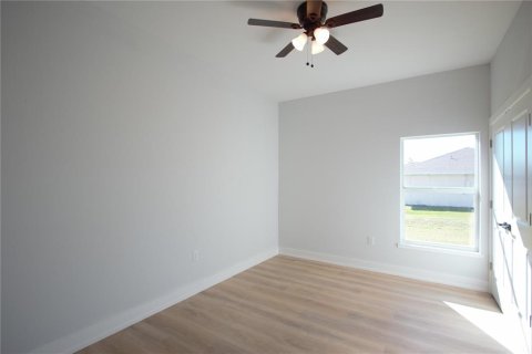 Propiedad comercial en venta en Port Charlotte, Florida, 6 dormitorios, 222.97 m2 № 1564833 - foto 9