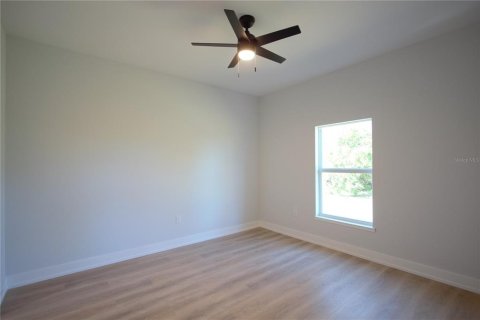 Propiedad comercial en venta en Port Charlotte, Florida, 6 dormitorios, 222.97 m2 № 1564833 - foto 7