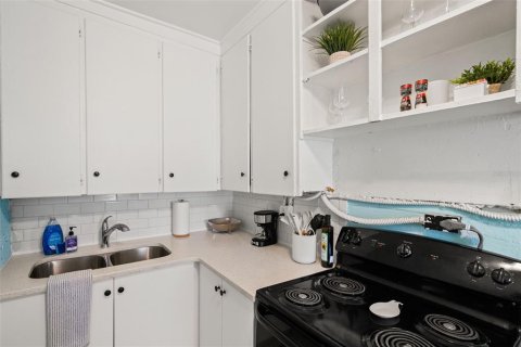 Apartment in Tampa, Florida 1 bedroom, 63.17 sq.m. № 2109456 - photo 6