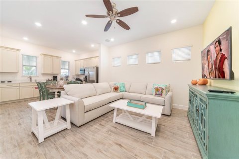 Casa en venta en Kissimmee, Florida, 3 dormitorios, 145.3 m2 № 1719830 - foto 6