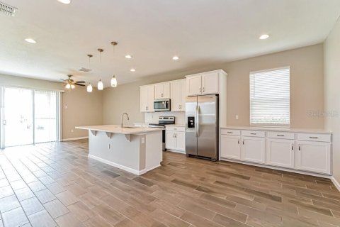 Villa ou maison à louer à Davenport, Floride: 3 chambres, 151.9 m2 № 2398916 - photo 5