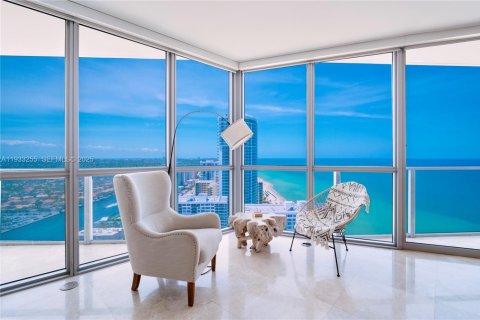 Condominio en venta en Hollywood, Florida, 3 dormitorios, 196.49 m2 № 1991039 - foto 11