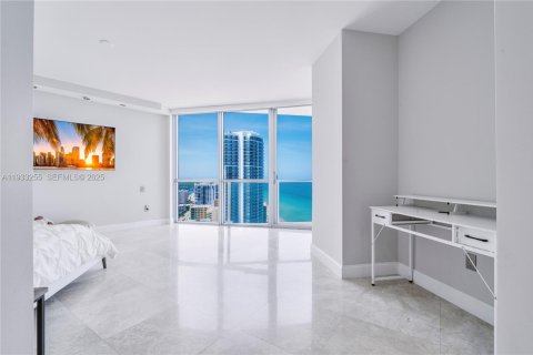 Condominio en venta en Hollywood, Florida, 3 dormitorios, 196.49 m2 № 1991039 - foto 23