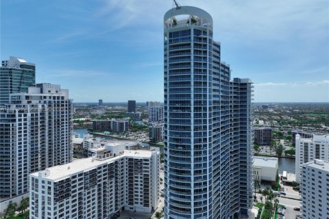 Condominio en venta en Hollywood, Florida, 3 dormitorios, 196.49 m2 № 1991039 - foto 6