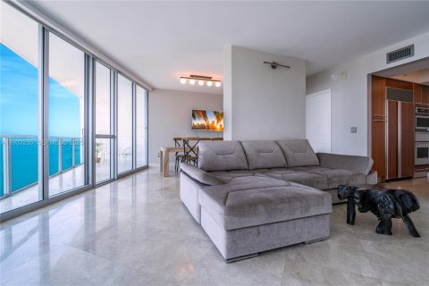 Condominio en venta en Hollywood, Florida, 3 dormitorios, 196.49 m2 № 1991039 - foto 12
