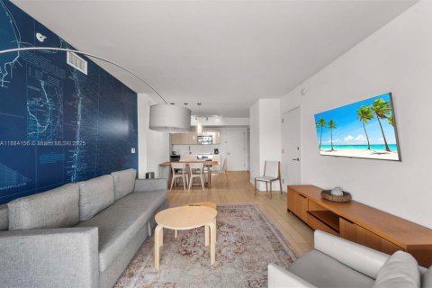 Купить кондоминиум в Халландейл-Бич, Флорида 2 спальни, 94.76м2, № 1930469 - фото 7