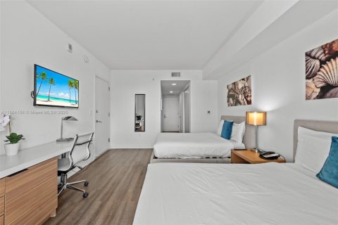 Купить кондоминиум в Халландейл-Бич, Флорида 2 спальни, 94.76м2, № 1930469 - фото 30