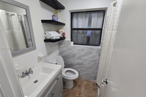 Villa ou maison à louer à Dania Beach, Floride: 1 chambre, 60.2 m2 № 2049408 - photo 4