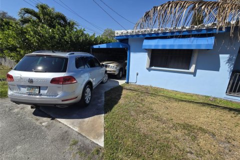 Villa ou maison à Dania Beach, Floride 1 chambre, 60.2 m2 № 2049408