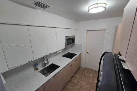 Villa ou maison à louer à Dania Beach, Floride: 1 chambre, 60.2 m2 № 2049408 - photo 9