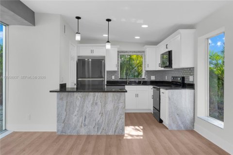 Casa en venta en Margate, Florida, 3 dormitorios, 117.8 m2 № 2168989 - foto 10