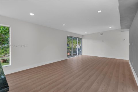 Casa en venta en Margate, Florida, 3 dormitorios, 117.8 m2 № 2168989 - foto 4