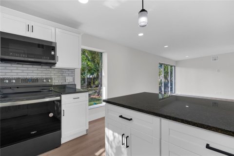 Casa en venta en Margate, Florida, 3 dormitorios, 117.8 m2 № 2168989 - foto 13