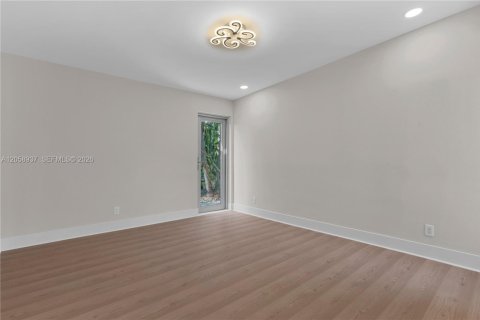 Casa en venta en Margate, Florida, 3 dormitorios, 117.8 m2 № 2168989 - foto 23