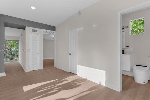 Casa en venta en Margate, Florida, 3 dormitorios, 117.8 m2 № 2168989 - foto 27