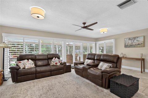 Casa en venta en Tavares, Florida, 3 dormitorios, 201.51 m2 № 2199537 - foto 7
