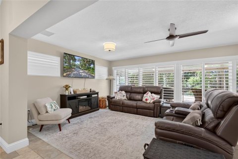 Casa en venta en Tavares, Florida, 3 dormitorios, 201.51 m2 № 2199537 - foto 6