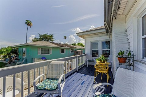 Casa en venta en Clearwater, Florida, 2 dormitorios, 167.22 m2 № 1795278 - foto 14