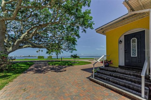 Casa en venta en Clearwater, Florida, 2 dormitorios, 167.22 m2 № 1795278 - foto 17