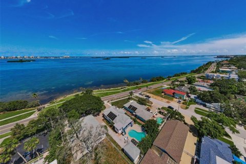 Casa en venta en Clearwater, Florida, 2 dormitorios, 167.22 m2 № 1795278 - foto 9