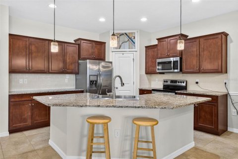 House in Wesley Chapel, Florida 3 bedrooms, 147.44 sq.m. № 2299579 - photo 12