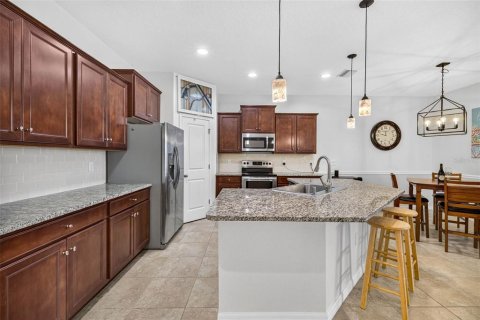 House in Wesley Chapel, Florida 3 bedrooms, 147.44 sq.m. № 2299579 - photo 13