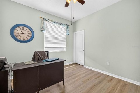 House in Wesley Chapel, Florida 3 bedrooms, 147.44 sq.m. № 2299579 - photo 21