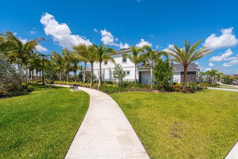 Villa ou maison à louer à Palm Beach Gardens, Floride: 5 chambres, 251.21 m2 № 1187686 - photo 1