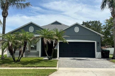 House in Orlando, Florida 3 bedrooms, 151.43 sq.m. № 2258710