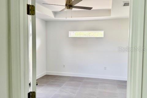 Commercial property in Lehigh Acres, Florida 6 bedrooms, 217.95 sq.m. № 1822901 - photo 9