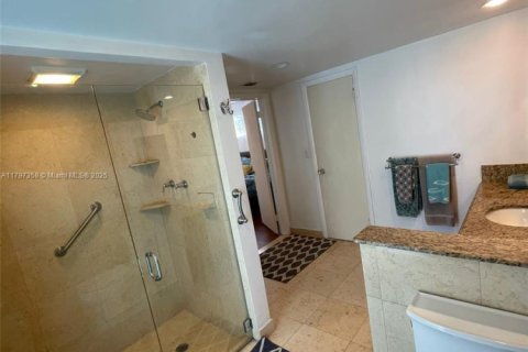 Casa en venta en Hollywood, Florida, 3 dormitorios, 201.32 m2 № 1867238 - foto 25