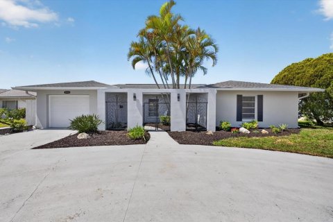 Casa en New Port Richey, Florida 3 dormitorios, 125.51 m2 № 2119092