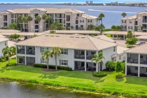 Touwnhouse à vendre à Bradenton, Floride: 3 chambres, 164.34 m2 № 1847533 - photo 10