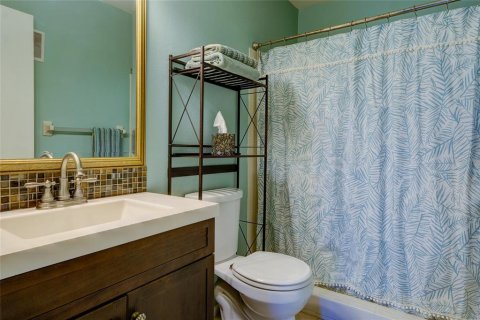Condo in Bradenton, Florida, 2 bedrooms  № 1806656 - photo 22